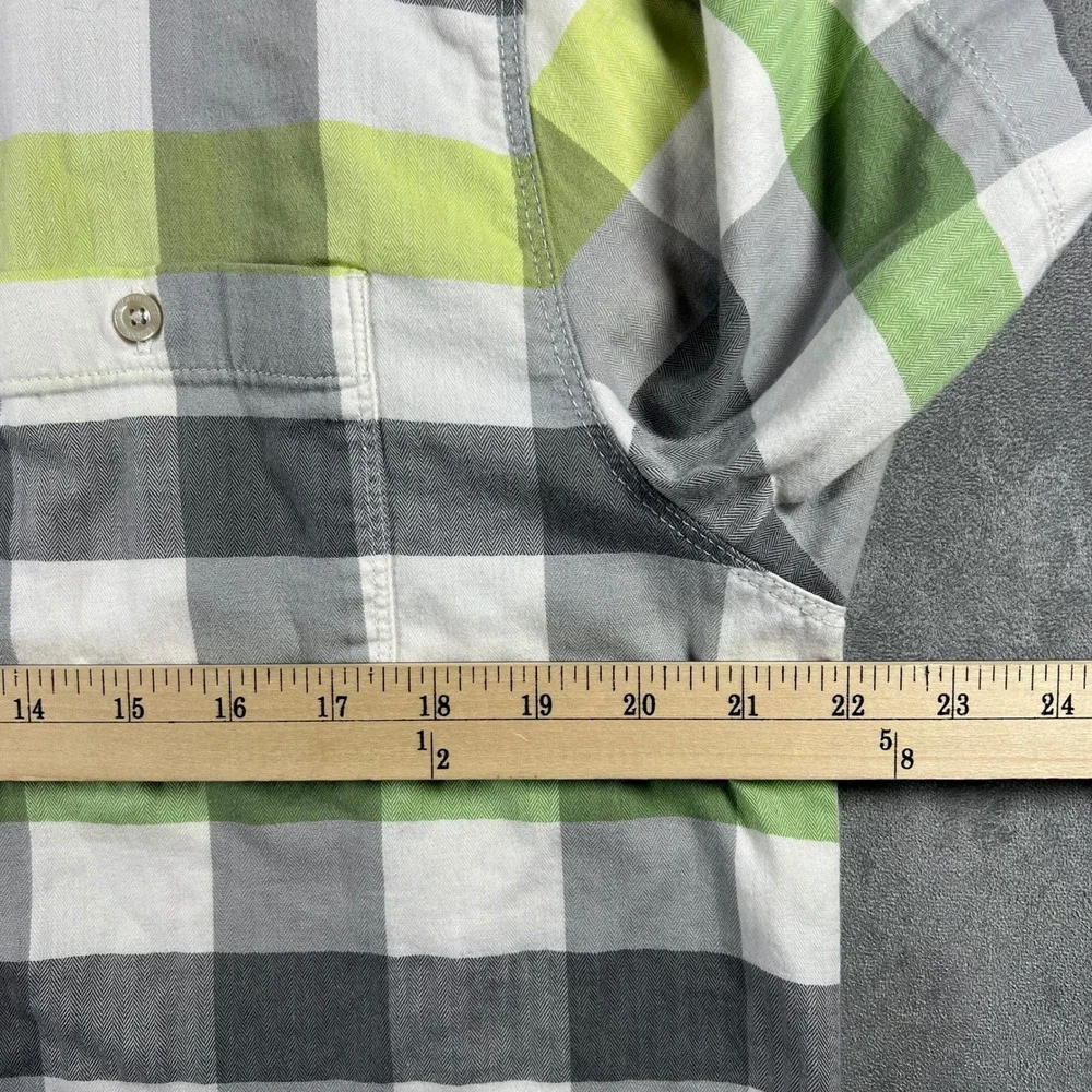 The North Face Men's Plaid Button Up Shirt Size L Green Gray White Short Sleeve